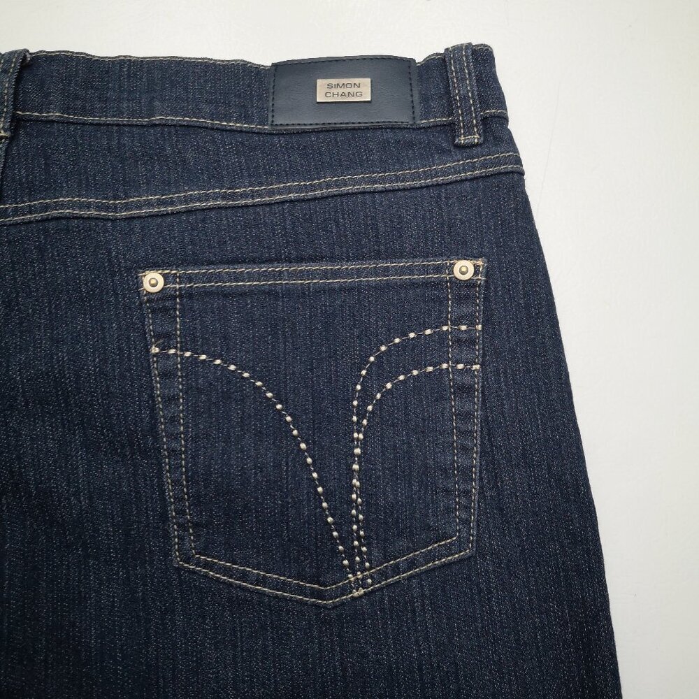 Simon Chang Denim Ladies Size 16 Dark Wash Straight Leg Blue Jeans - Picture 10 of 13